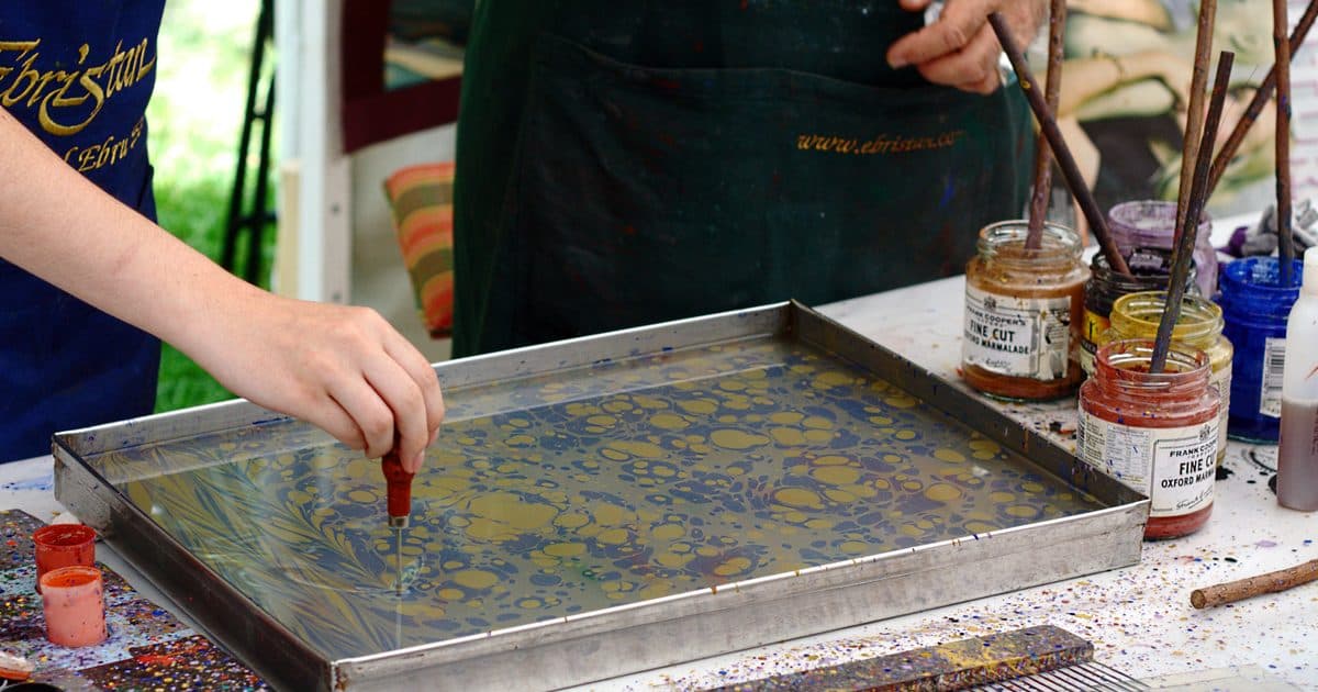 Marbled paper in Florence: where to try Florentine bookbinding