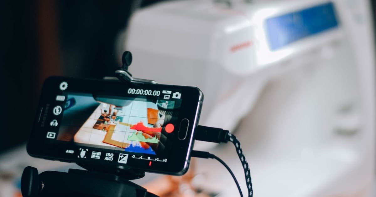 Selling artisan experiences online in Bologna: the channels compared