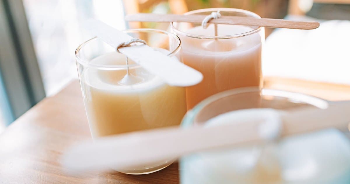 Workshop di candele: cosa impari davvero in un pomeriggio (cera, stoppino, profumo)