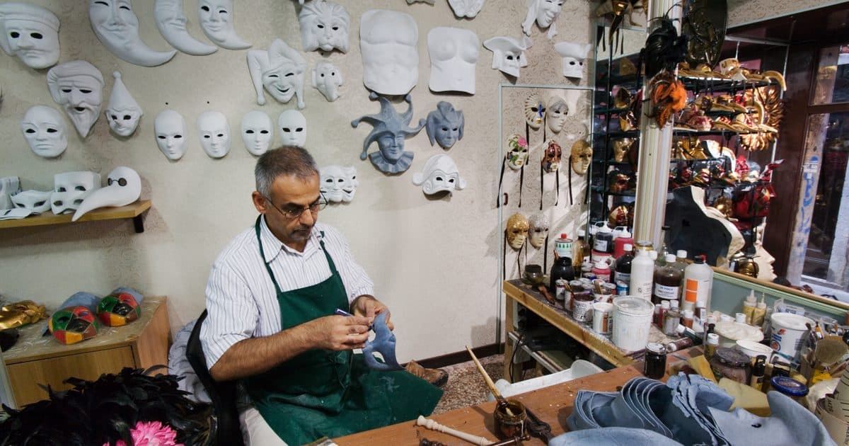 Venice workshops: beyond Murano, the secret crafts of the lagoon